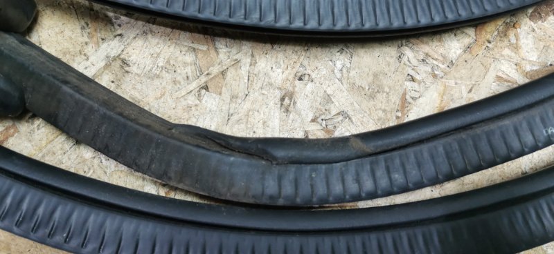 Уплотнитель сдвижной двери Mercedes VIANO 2011 639 рест