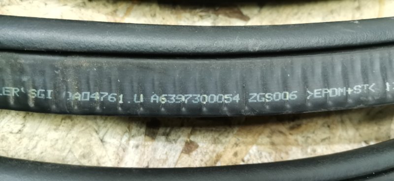 Уплотнитель сдвижной двери Mercedes VIANO 2011 639 рест