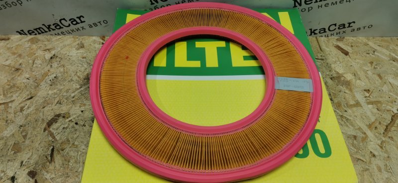 Фильтр воздушный Mercedes W123 230