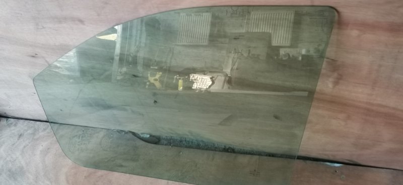 Стекло двери Mercedes VIANO 2011 639 рест