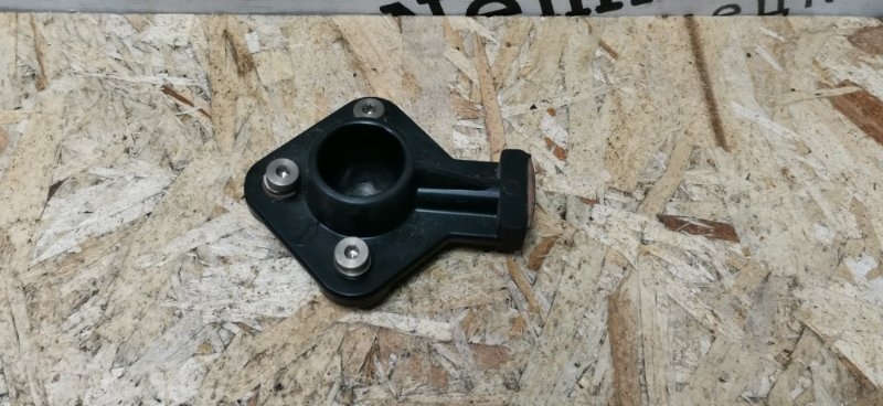 Бегунок трамблера Mercedes W124 1989 E260