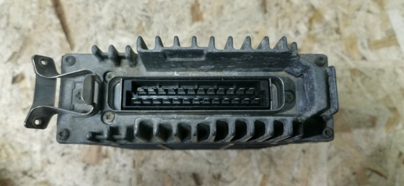 Блок управления двигателем Mercedes W124 1989 E260