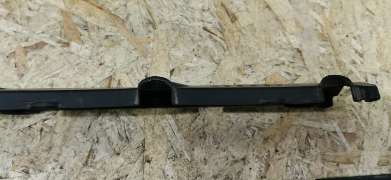 Короб бронепроводов Mercedes W124 1989 E260