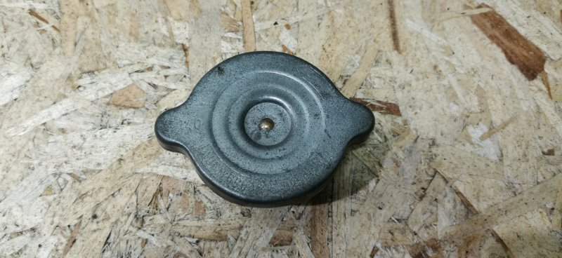 Крышка бачка расширительного Mercedes W124 1989 E260