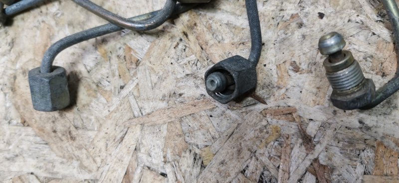 Топливные трубки к-т Mercedes W124 1989 E260