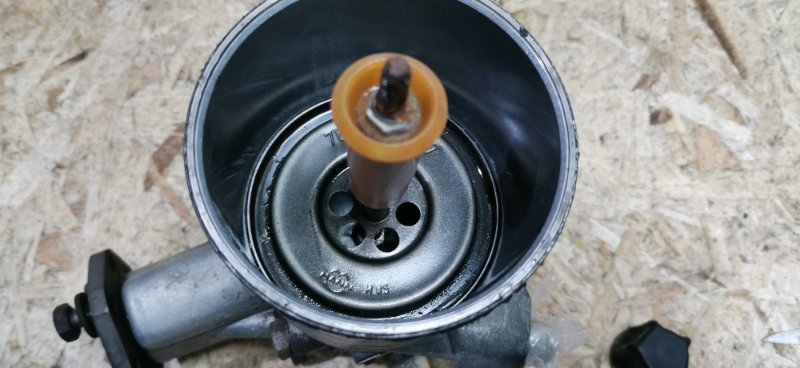 Насос ГУР Mercedes W124 1989 E260