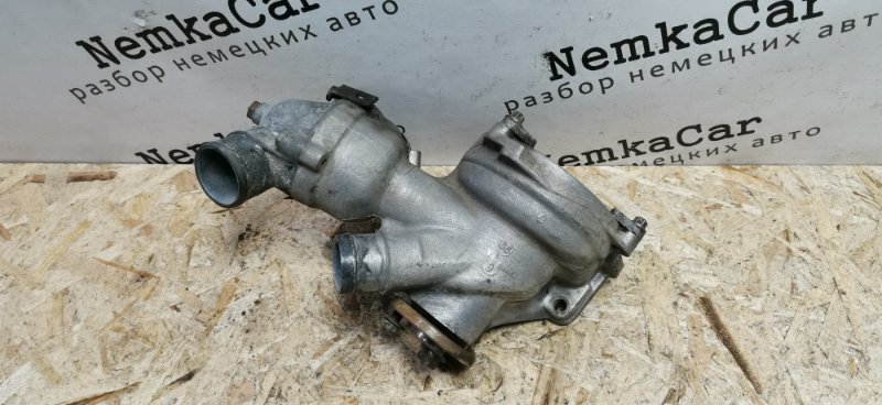 Помпа Mercedes W124 1989 E260