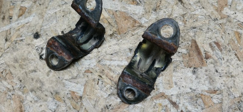 Крепление стабилизатора Mercedes w123 1980 Седан