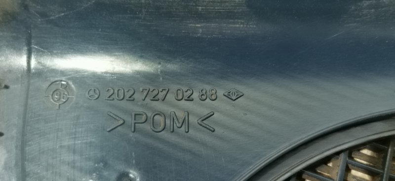 Решетка динамика Mercedes C180 1996 W202