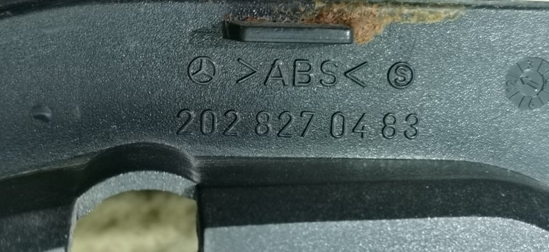 Решетка динамика Mercedes C180 1996 W202
