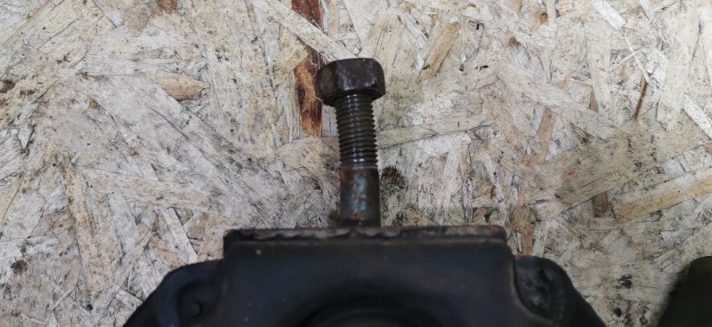 Подушка двигателя ПАРА Mercedes T1 209D