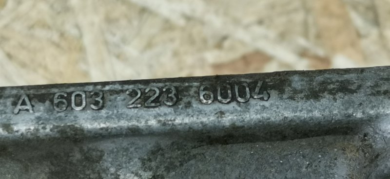 Кронштейн двигателя Mercedes W124 1993 E320