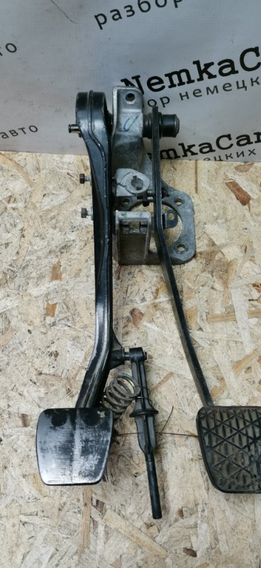 Педальный узел Mercedes W124 1993 E320