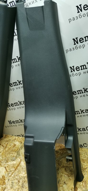 Обшивка стойки Mercedes VIANO 2011 639 рест