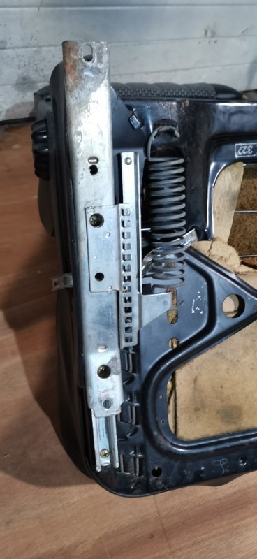 Сиденья Mercedes w123 1980 Седан
