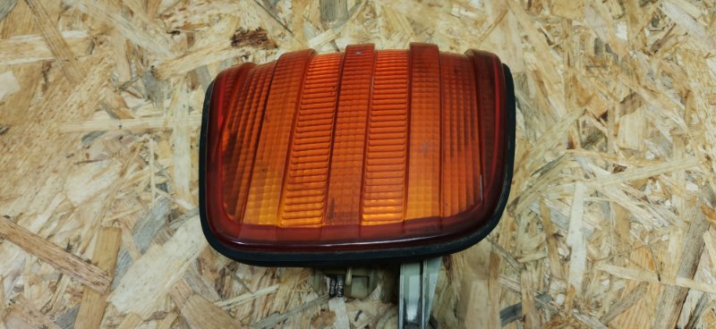 Поворотник Mercedes W126 1988 420SE