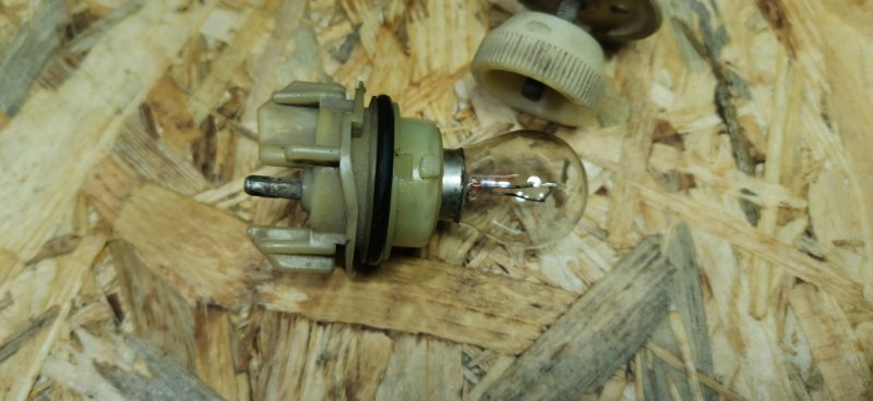 Поворотник Mercedes W126 1988 420SE
