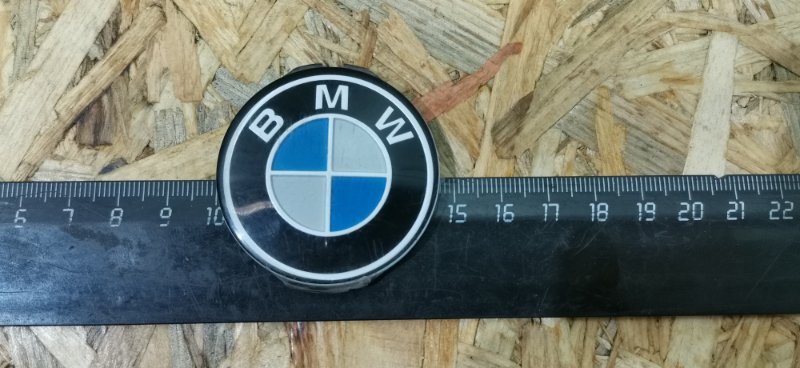 Эмблема в руль BMW 3-Series 1983 E30
