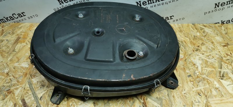 Корпус воздушного фильтра Mercedes W124 1989 E260
