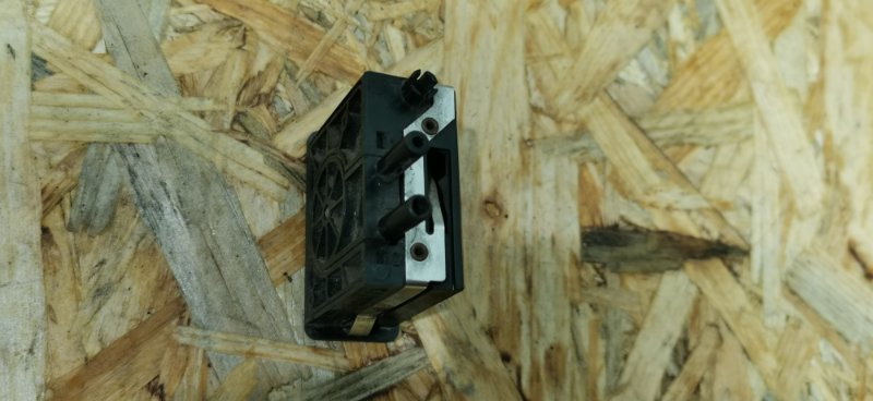 Кнопка корректора фар Mercedes W124 1989 E260