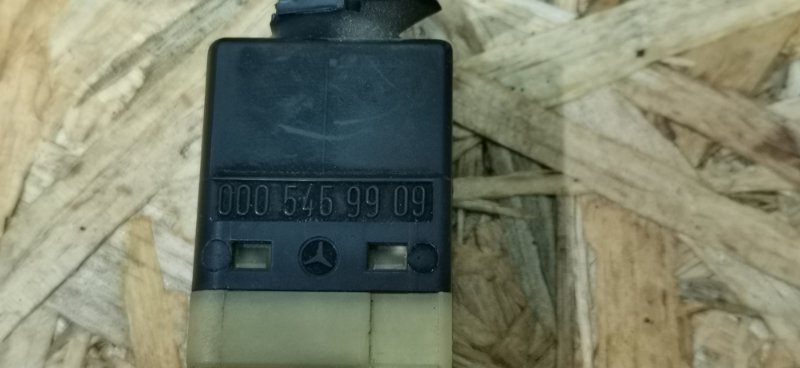 Датчик педали тормоза Mercedes W124 1994 Седан