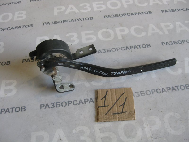 Петля двери багажника Volkswagen Touareg 2006 Кроссовер