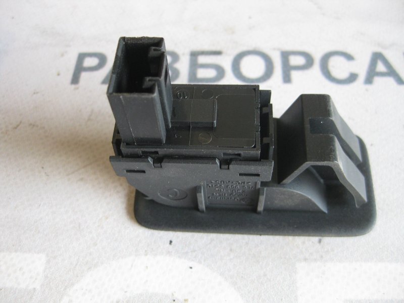 Кнопка стеклоподъемника Volkswagen Touareg 2006 Кроссовер