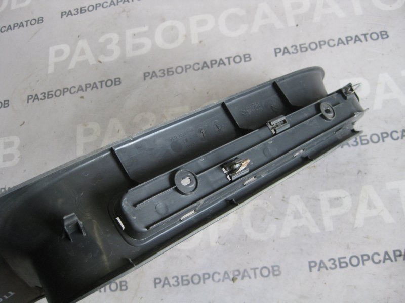 Накладка порога внутренняя Volkswagen Touareg 2006 Кроссовер