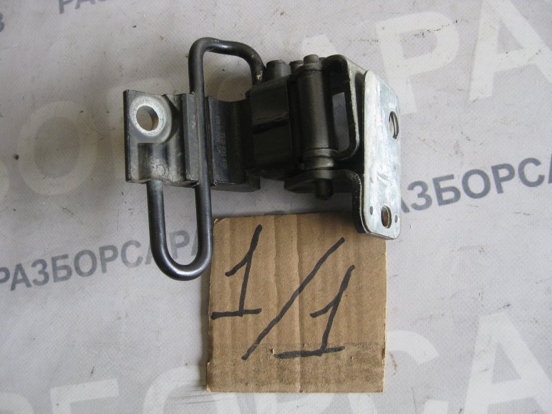 Петля двери нижняя Volkswagen Touareg 2006 Кроссовер