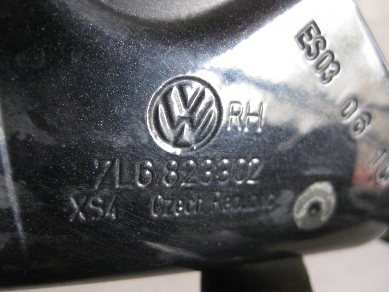 Петля капота Volkswagen Touareg 2006 Кроссовер