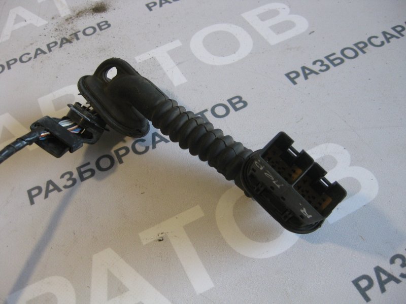 Проводка двери Ford Kuga 2008