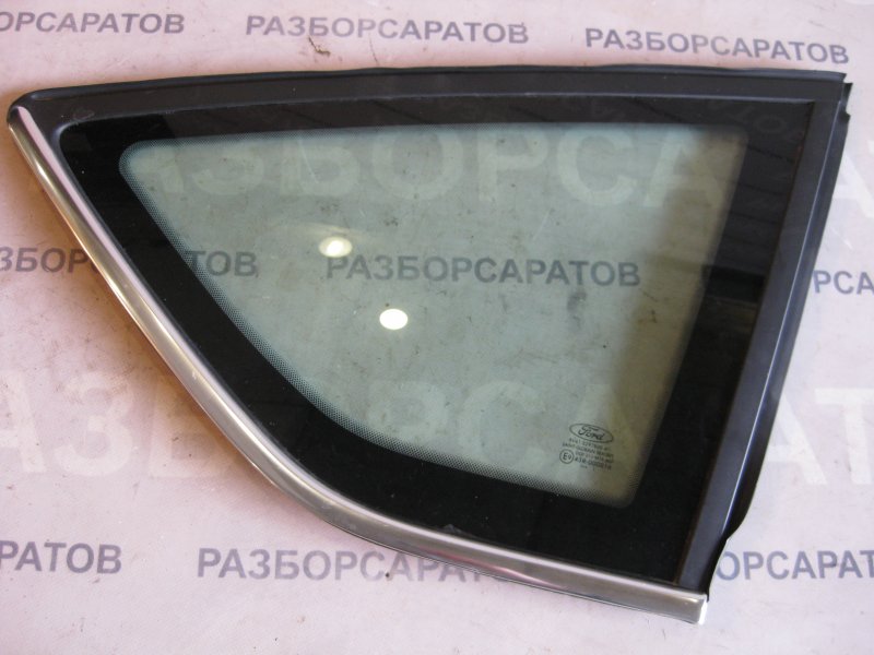 Стекло боковое глухое (форточка) Ford Kuga 2009