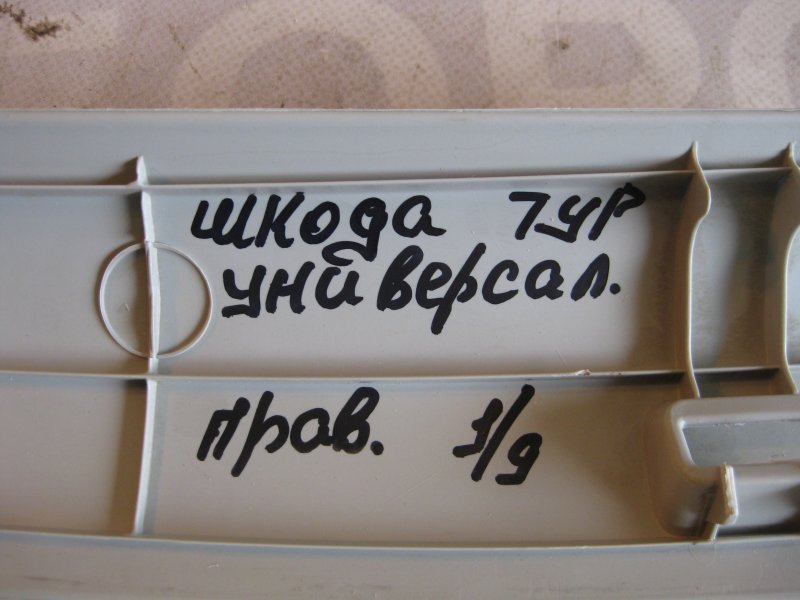 Накладка стойки Skoda Octavia Tour 2007 Универсал