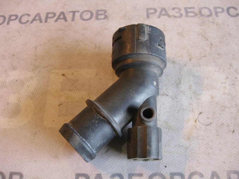 Фланец охлаждения №3 Skoda Octavia Tour 2007 Универсал