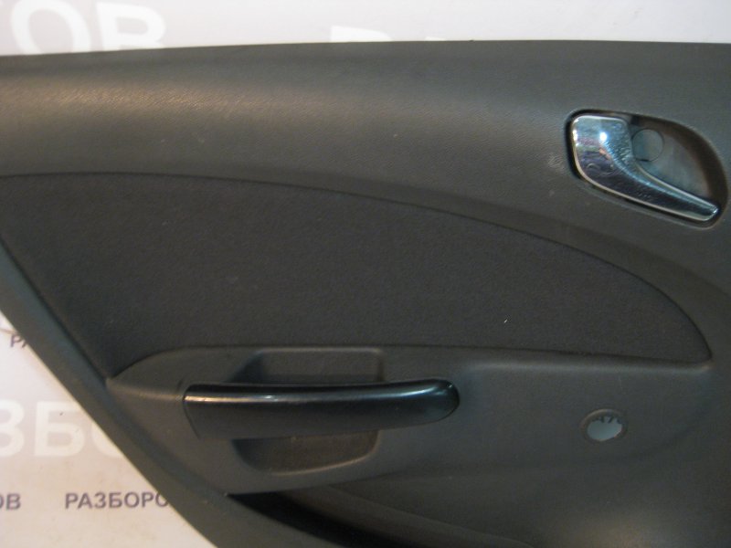 Обшивка двери Opel Corsa 2013 хэтчбек