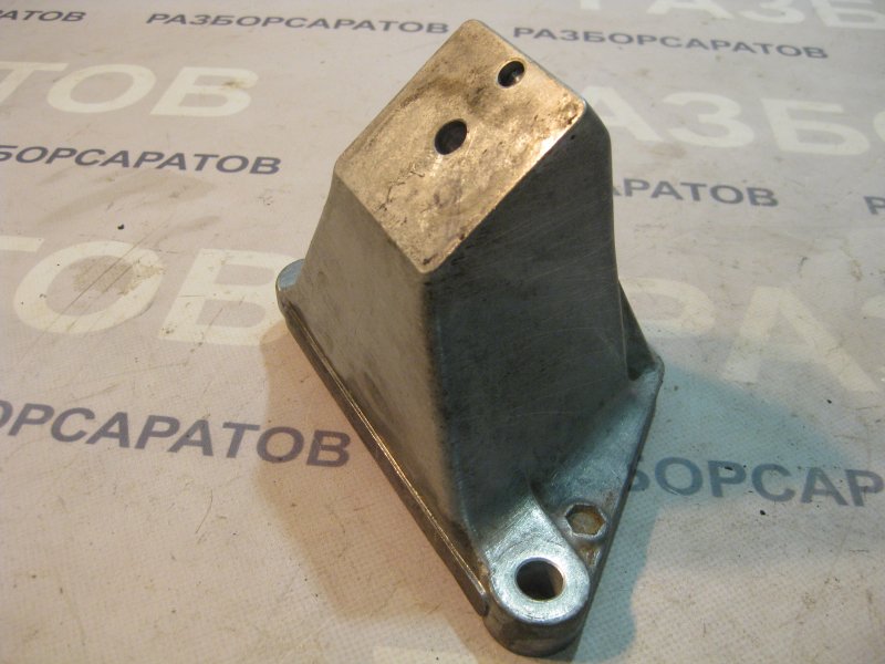 Кронштейн двигателя Mitsubishi Pajero 3 2005