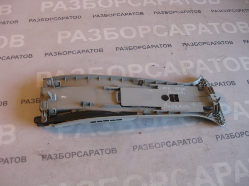 Обшивка средней стойки Ford Galaxy 2006