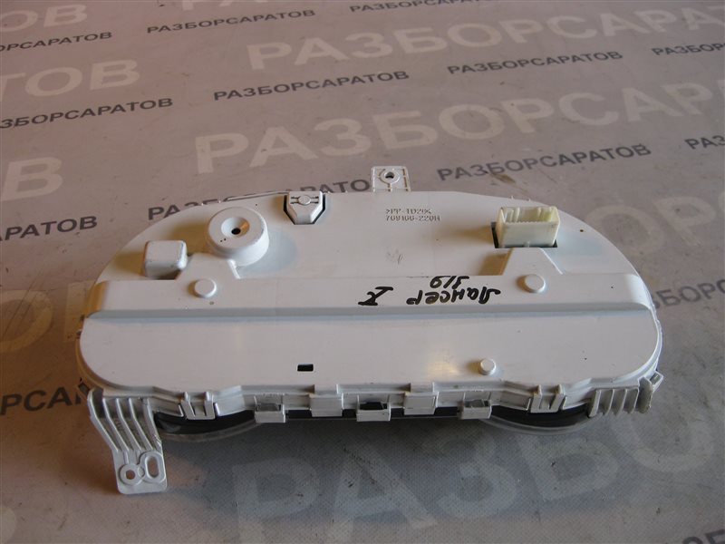 Щиток приборов Mitsubishi Lancer 10 2007 седан