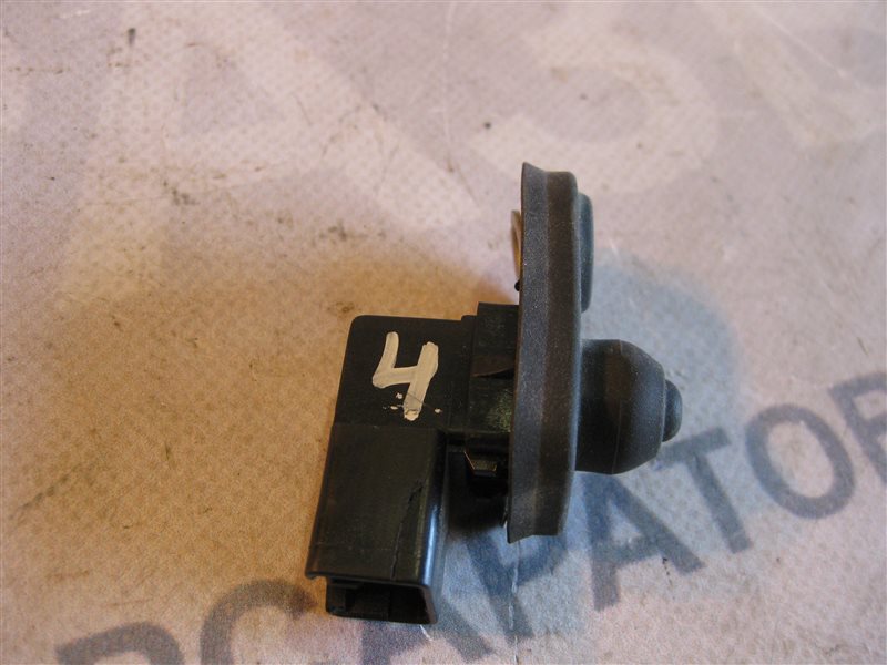 Концевик двери Mitsubishi Lancer 10 2007 седан