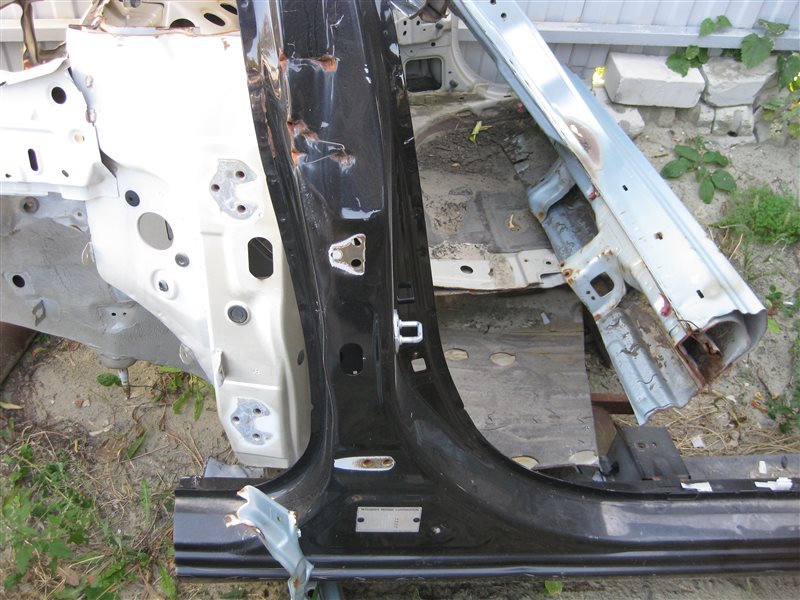 Стойка средняя Mitsubishi Lancer 10 2007 седан