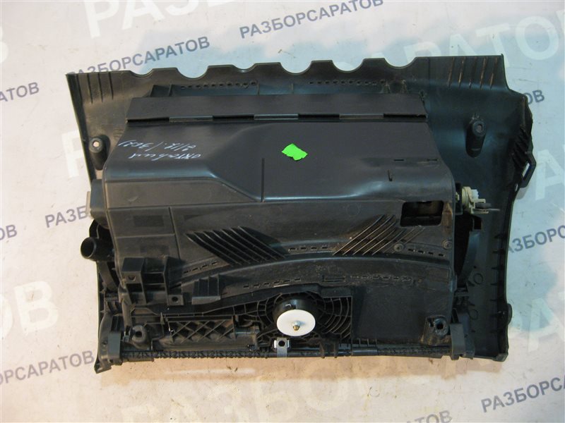 Бардачок Skoda Octavia A5 2013 лифтбэк