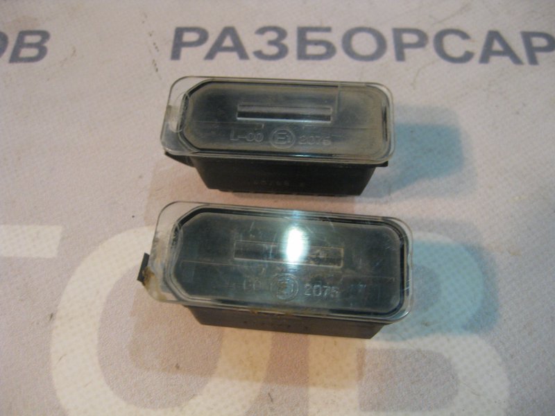 Фонарь подсветки номера Ford Galaxy 2006