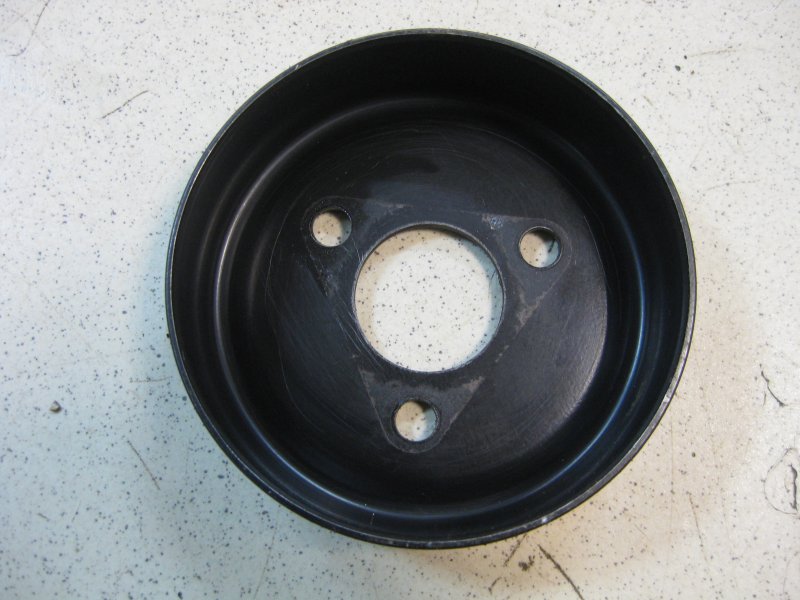 Шкив помпы Ford Galaxy 2006