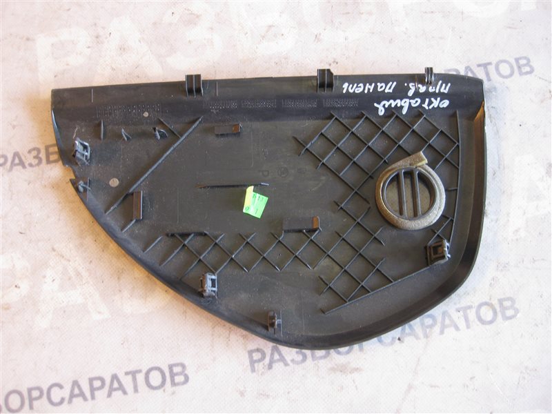 Накладка торпедо декоративная Skoda Octavia A5 2013 лифтбэк