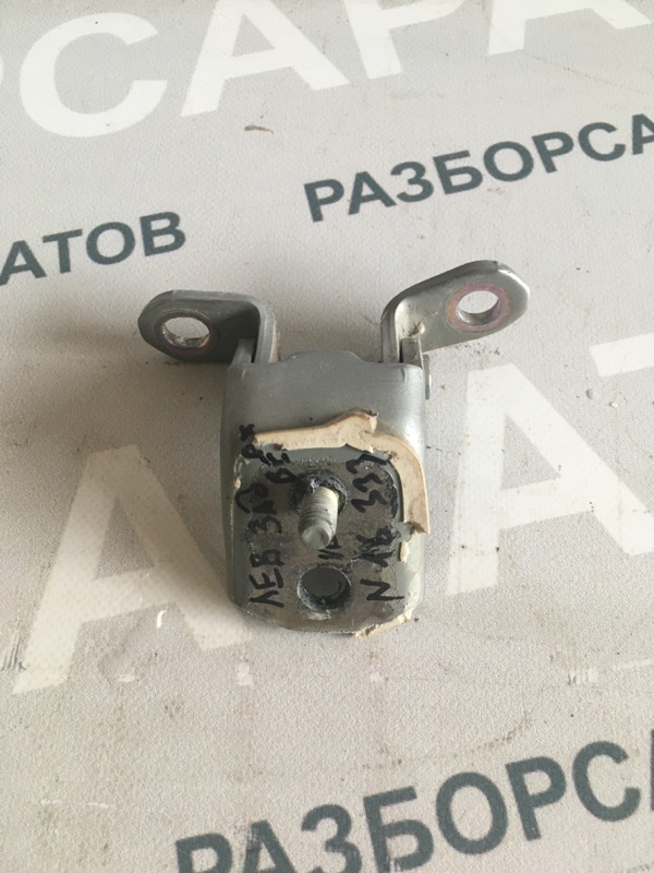 Петля двери верхняя Nissan Almera N16 2005 хэтчбек