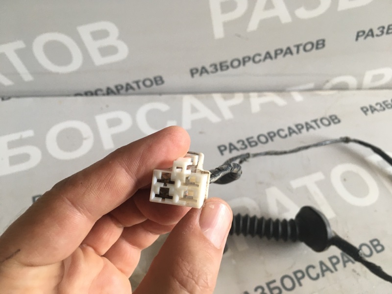 Проводка двери Nissan Almera N16 2005 хэтчбек