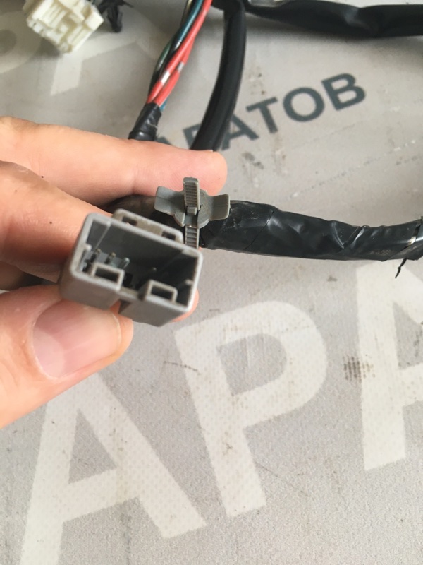 Проводка двери Nissan Almera N16 2005 хэтчбек
