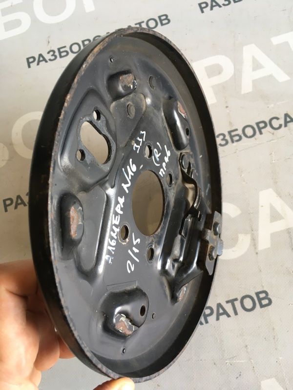 Щит опорный Nissan Almera N16 2005 хэтчбек