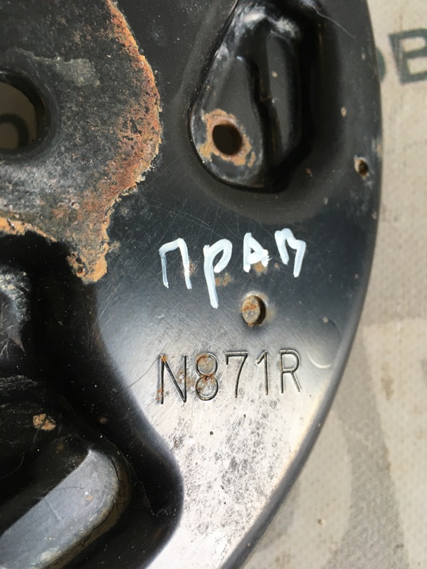 Щит опорный Nissan Almera N16 2005 хэтчбек