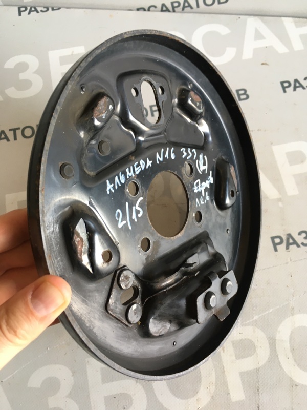 Щит опорный Nissan Almera N16 2005 хэтчбек